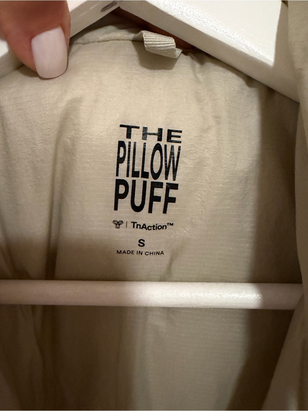 Aritzia Lightweight Waterproof Puffer - Picture 3 of 5